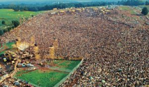Woodstock 1969: los tres días de paz, música y barro que definieron a la contracultura del siglo XX