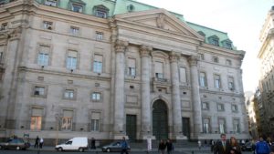 Confirmaron la suspensión del decreto que transformó al Banco Nación en sociedad anónima
