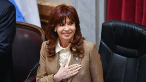 La defensa de Cristina Kirchner solicitó formalmente la prisión domiciliaria