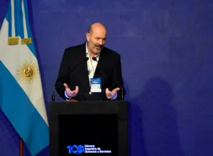 El Gobierno derogó un decreto de 1935 y avanza con la desregulación del SENASA