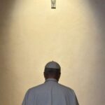 León XIV visitó la tumba de Francisco y anunció un programa basado en su legado