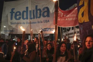 Ley de Financiamiento: comenzó el paro universitario de 48 horas de los docentes universitarios