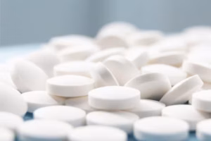 La ANMAT suspendió a dos empresas y prohibió medicamentos importados por irregularidades