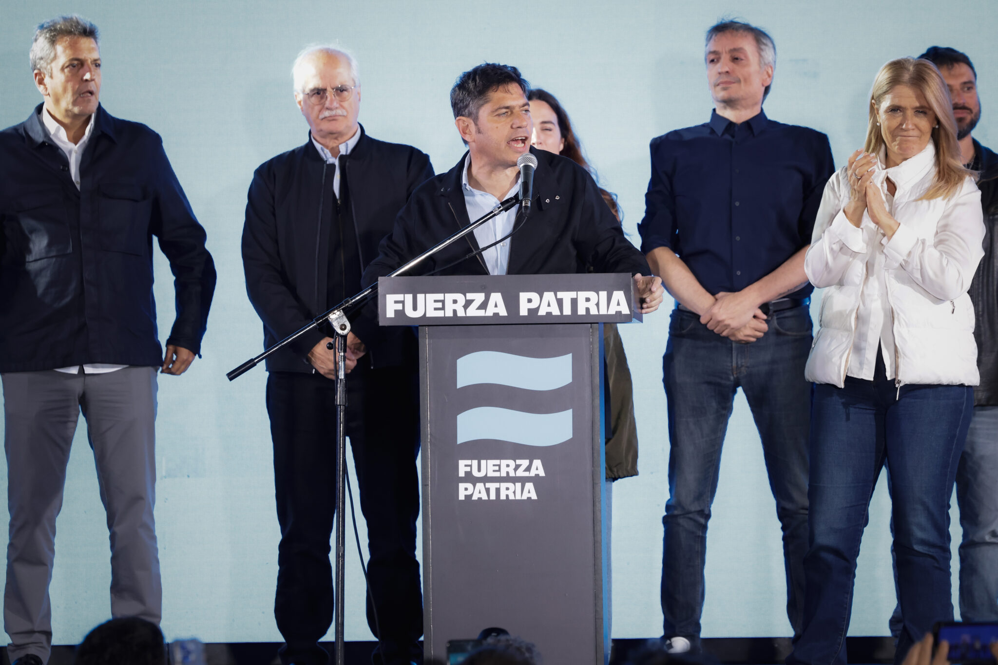 Cómo se vivió la derrota en el bunker de Fuerza Patria en La Plata ...