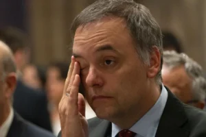 Adorni ultima detalles para la presentación de su declaración jurada en la previa al Mundial 2026