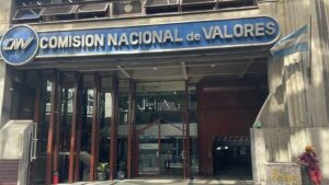 La CNV modificó normas sobre auditorías y transferencias de fondos