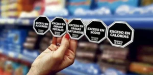 Etiquetado frontal: qué se discute detrás de la posible derogación de la ley
