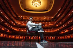 Tras ocho años fuera de los escenarios, Iñaki Urlezaga vuelve a bailar en el Teatro Argentino de La Plata