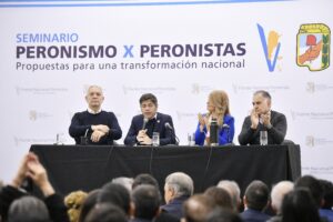 Kicillof llamó a construir una alternativa política para recuperar la dignidad y el orgullo del país