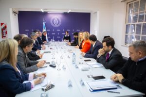 Funcionarios bonaerenses participaron con representantes del gobierno de Milei de reunión para organizar visita del Papa