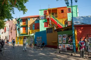 Buenos Aires, una ciudad de barrios con historia entre el tango, la literatura y la inmigración