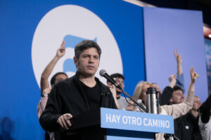 Axel Kicillof presentó el plan bonaerense por el «Súper Niño» y reclamó fondos al Gobierno nacional