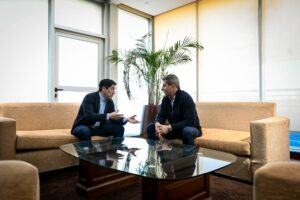 Uñac pone un pie en la Provincia de la mano de Nardini y toma forma un doble armado electoral