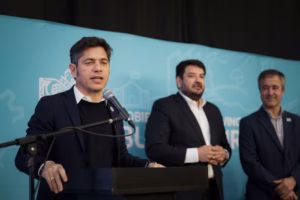Kicillof le respondió a Milei: “Sí, hay millones de argentinos que no llegan a fin de mes”